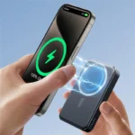 ⁦JOYROOM JR-W020 10000mAh 20W Magnetic Wireless Power Bank Compatible with MagSafe Battery Pack - Black⁩ - الصورة ⁦2⁩